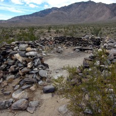 Day hike to the Rockhouses in Rockhouse Valley